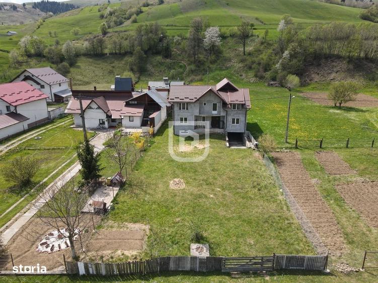 Casă cu 4 camere cu Teren 1143 Mp în Șcheia