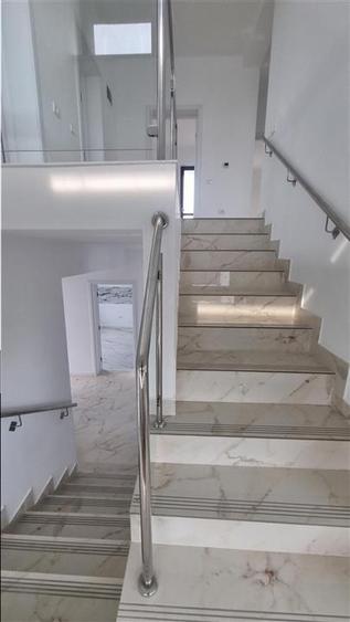 Casă individuală cu 4 camere cu Teren 510 Mp în Sânpetru