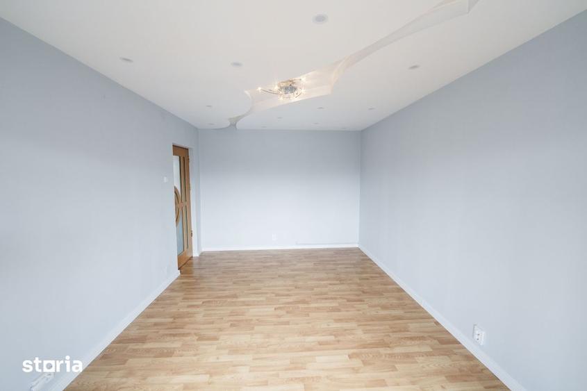 Apartament cu 4 camere decomandat, mobilat în Craiovița Nouă