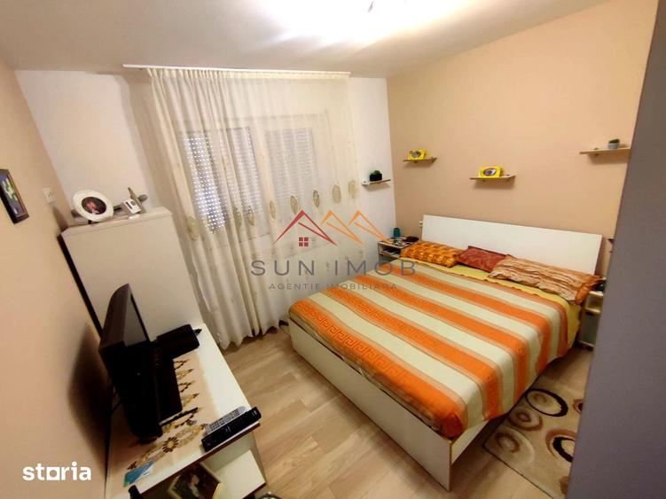 Apartament cu 2 camere decomandat, mobilat în Piața Centrală