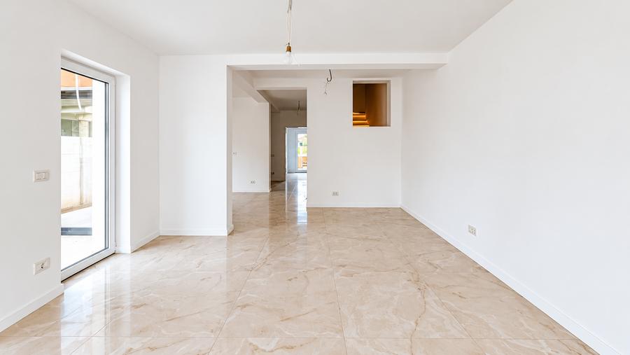 Duplex cu 4 camere cu Canalizare în Ghiroda