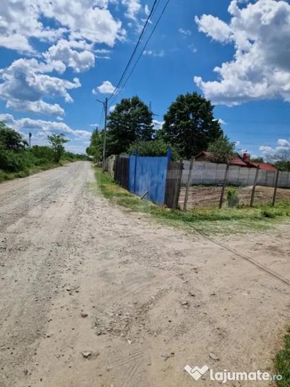 Teren intravilan, de vanzare, 1000 mp, zona Valea Fetii - 1