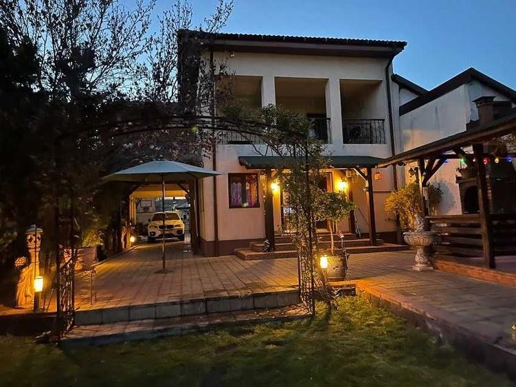 Casă cu 4 camere în Central
