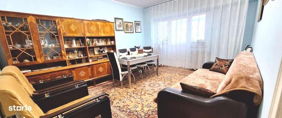 Apartament cu 3 camere decomandat, mobilat în Galata
