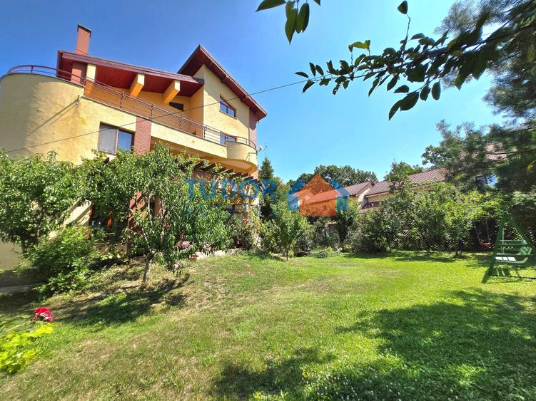 Apartament cu 3 camere în Iancu Nicolae