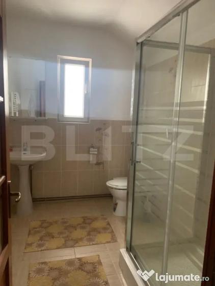 Casă cu 5 camere cu Canalizare în Bran