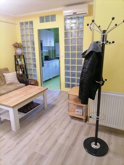 Apartament cu 2 camere decomandat în Confecții