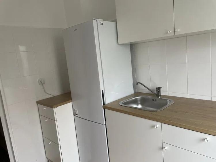 Apartament cu 2 camere decomandat, mobilat în Titan