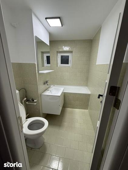 Apartament cu 3 camere decomandat în Apollo