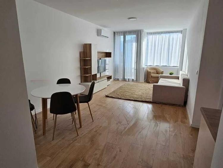 Apartament cu 2 camere semidecomandat în 1 Decembrie 1918