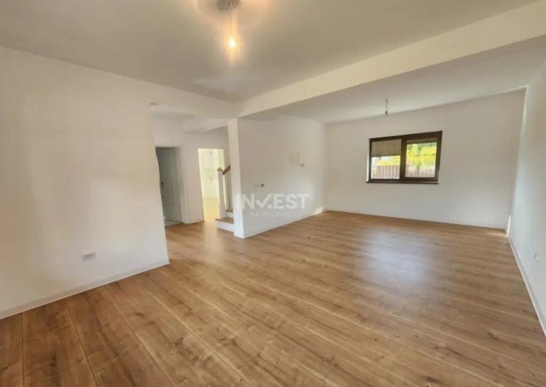 Casă cu 4 camere cu Teren 250 Mp în Miroslava