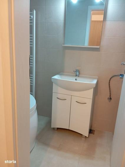 Apartament cu 3 camere decomandat în Găvana