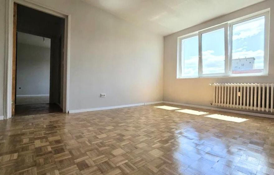 Apartament cu 2 camere semidecomandat în Sud