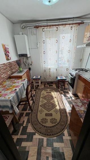 Apartament 2 camere,Strada Isaccei,etaj 3 - 5