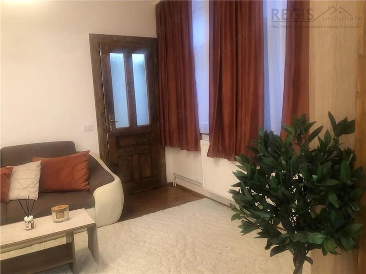 Casă cu 4 camere cu Teren 50 Mp în Brașovul Vechi