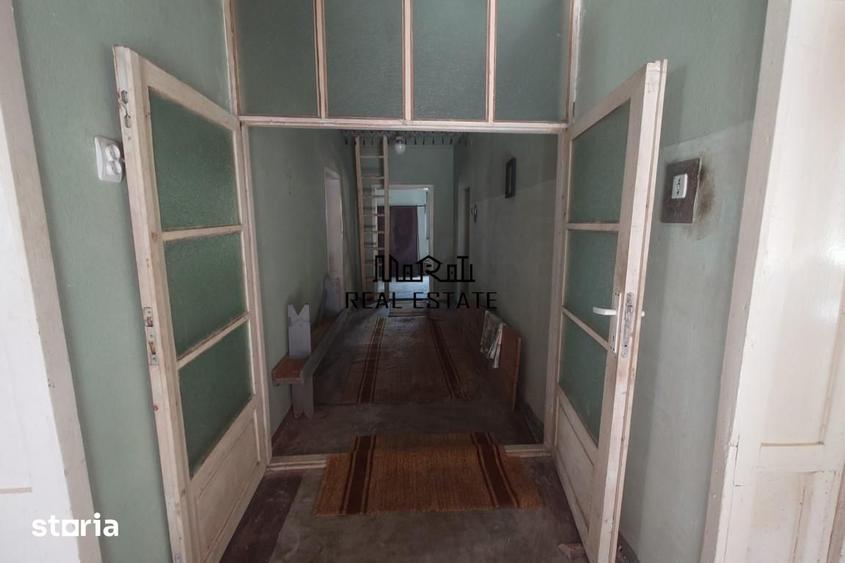 Casă cu 4 camere cu Teren 9563 Mp în Ribița