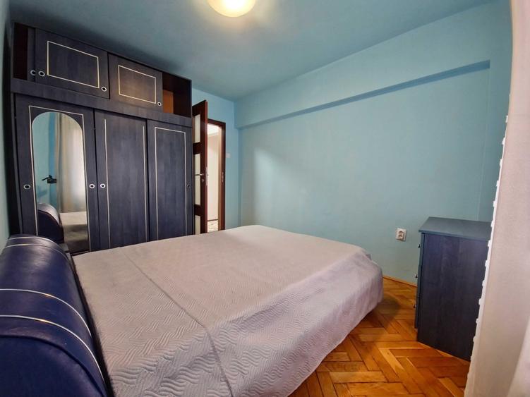 Apartament cu 3 camere decomandat în Tudor