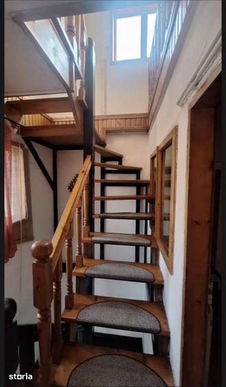 Casă cu 4 camere cu Teren 124 Mp în Rucăr