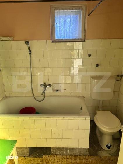 Casă cu 3 camere cu Teren 3000 Mp în Acățari