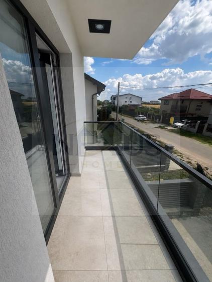 Casă individuală cu 4 camere cu Canalizare în Berceni