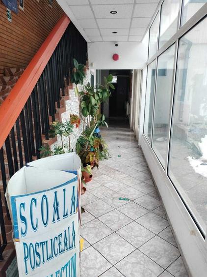 Spațiu comercial, în Central