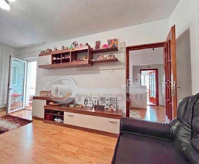 Apartament cu 2 camere decomandat în Alexandru cel Bun