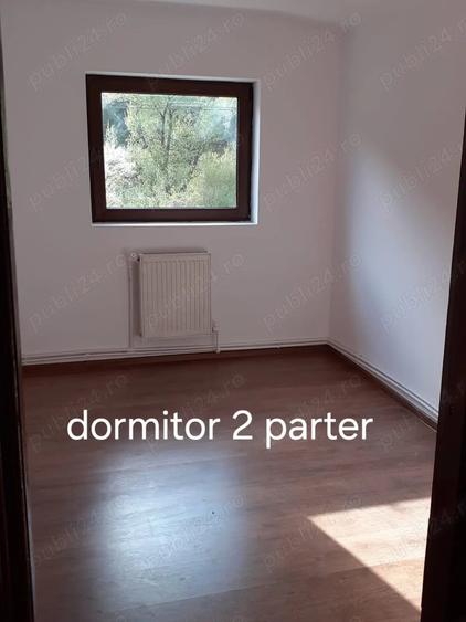 Casă cu 5 camere cu Teren 872 Mp în Humulești