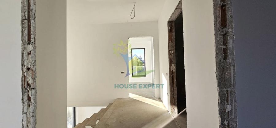 Casă individuală cu 5 camere cu Canalizare în Corbeanca