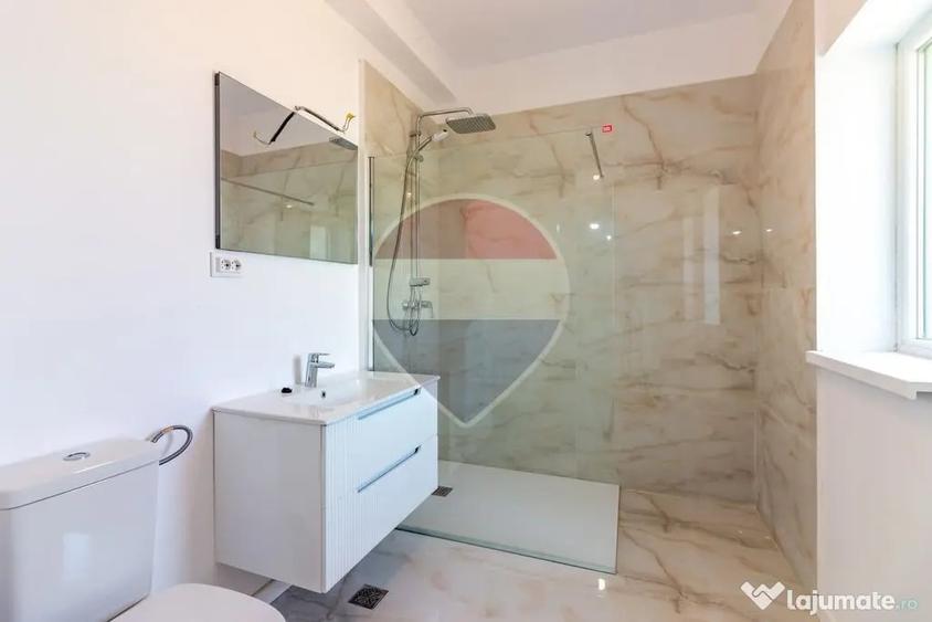 Casă cu 4 camere cu Teren 450 Mp în Săbăreni