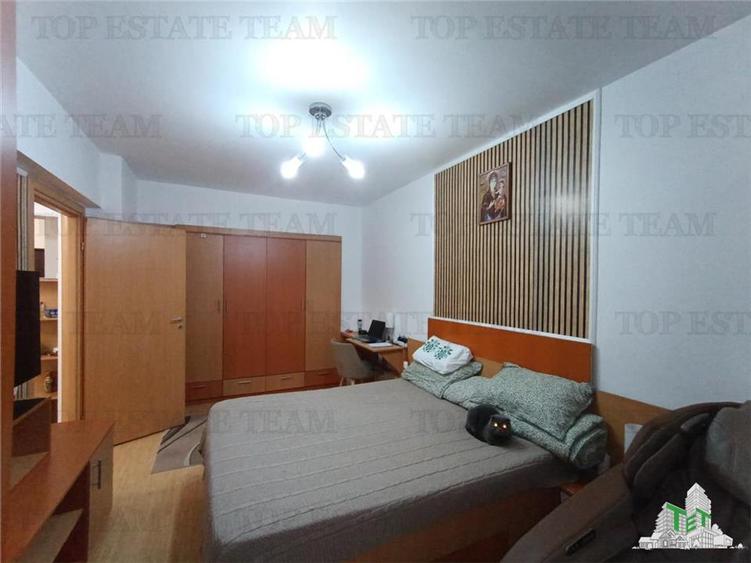 Apartament cu 3 camere semidecomandat, mobilat în Prelungirea Ghencea