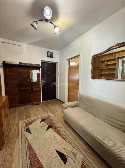 Apartament cu 3 camere decomandat în Kogălniceanu