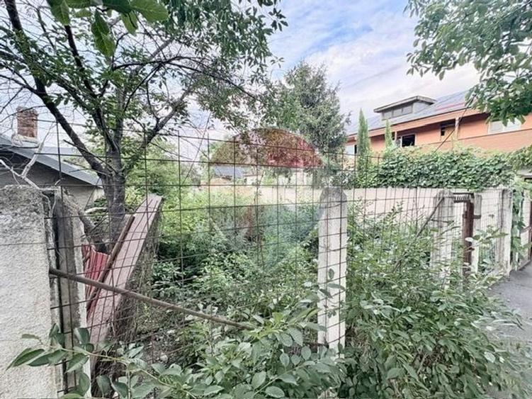 Teren intravilan de 464 mp, în Central