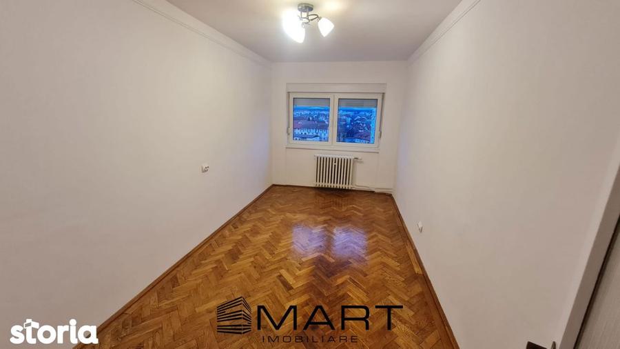 Apartament cu 3 camere în Mihai Viteazul