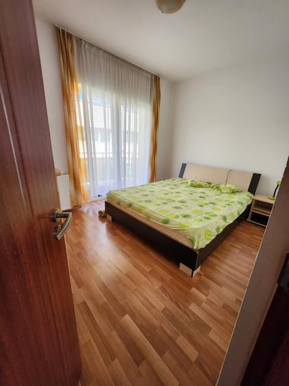 Apartament cu 3 camere semidecomandat, mobilat în Florești