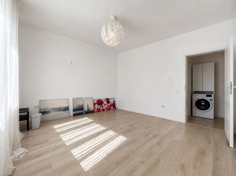 Apartament cu 3 camere decomandat, mobilat în Complex Studențesc