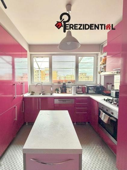 Apartament cu 4 camere, mobilat în Tineretului