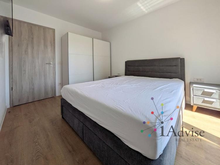 Apartament cu 2 camere decomandat în Tractorul