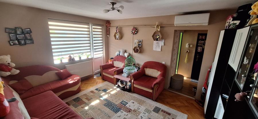 De vanzare apartament cu 2 camere, zona 7 Noiembrie - 2