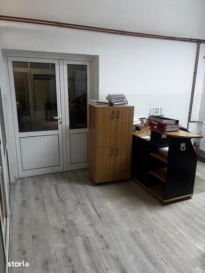 Spațiu comercial, de 205 mp, în Văcăresti