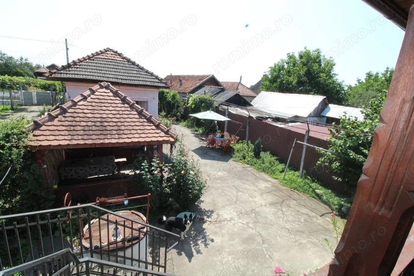 Casă cu 6 camere cu Canalizare în Iași-Gorj