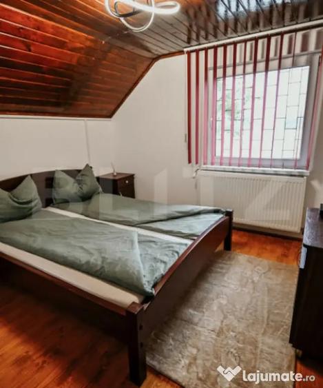 Casă cu 4 camere cu Teren 4500 Mp în Central