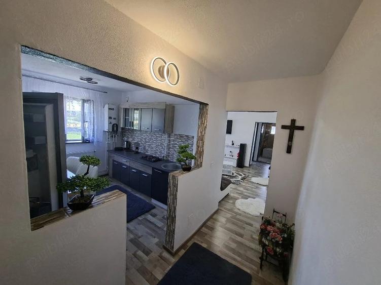 Apartament cu 2 camere decomandat în Sântimbru