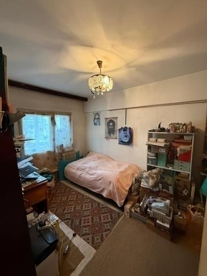 Apartament cu 3 camere decomandat în Păcurari