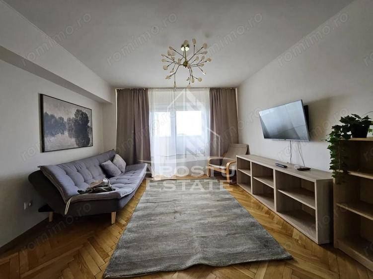 Apartament cu 2 camere decomandat în Circumvalațiunii