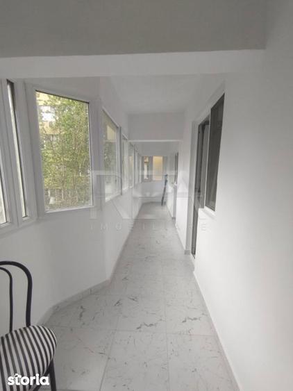 Apartament cu 3 camere semidecomandat, mobilat în Pantelimon