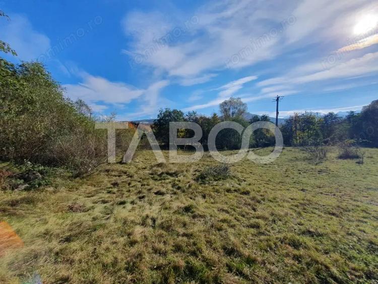 Teren de 1596 mp, în Sâmbăta de Sus
