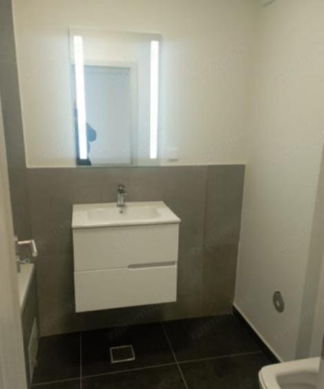 Apartament cu 2 camere semidecomandat în Florești — fotografia 3