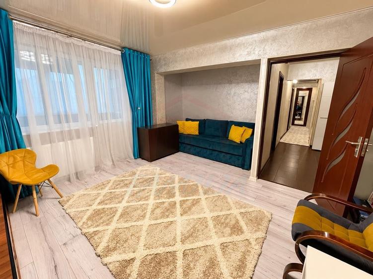 Apartament cu 3 camere decomandat, mobilat în Micro 20