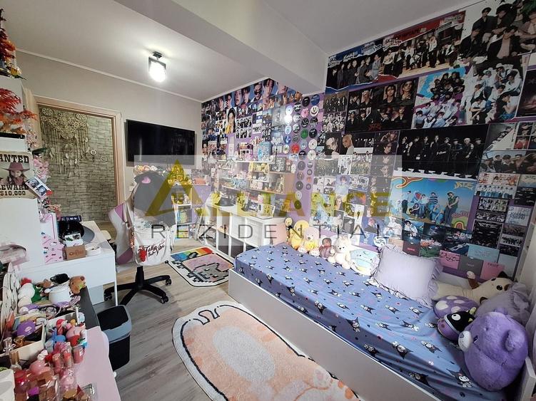 Apartament cu 2 camere semidecomandat, mobilat în Central