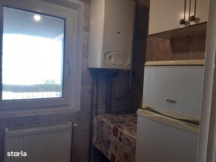 Garsonieră decomandată în Central